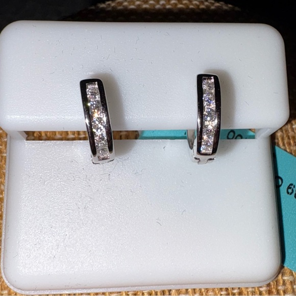 Jewelry - Solid Sterling Silver VVSD Moissanite Huggie Hoops New with Tags